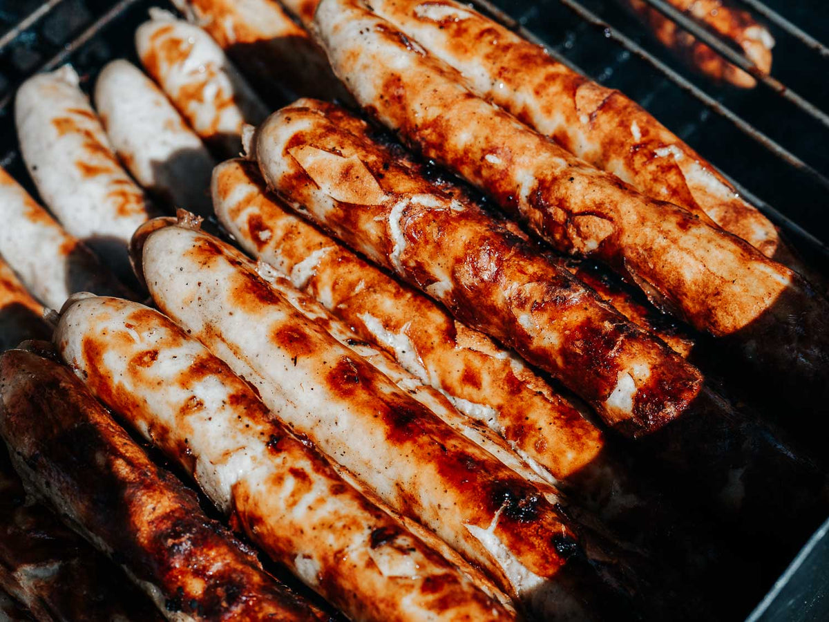 Thüringer Rostbratwurst auf dem Grill